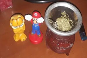 Compañeros de un periodista Mate una compañia